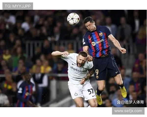 皮克本赛季防守数据表现稳健，拦截与解围效率保持高水平