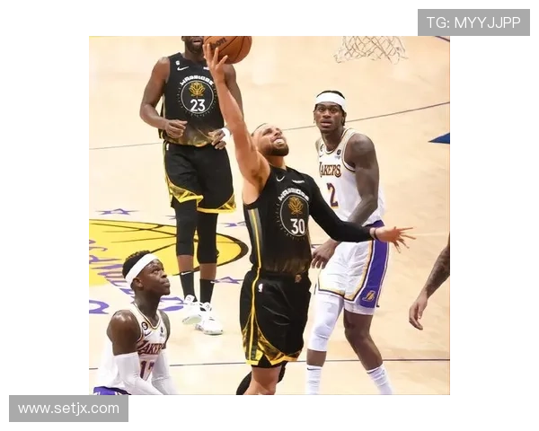 哈基姆·奥拉朱旺内线单打效率超詹姆斯对比明显提升球队关键得分